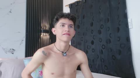 Snapshot of noah_tyler_ chatting on May 21, 2026, 7:10 pm noah tyler online show from May 21, 2026, 7:10 pm