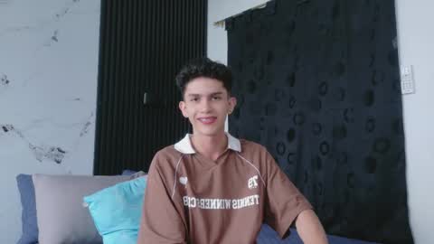 Snapshot of noah_tyler_ chatting on May 22, 2026, 8:14 pm noah tyler online show from May 22, 2026, 8:14 pm