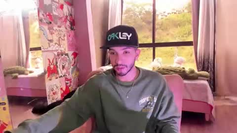 noah_walker18 online show from January 6, 2026, 8:45 pm