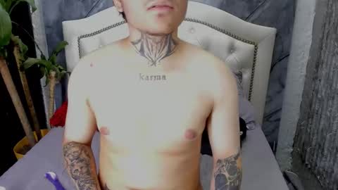 Snapshot of noah_west18 chatting on December 4, 2025, 9:01 pm NOAH online show from December 4, 2025, 9:01 pm