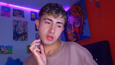 Snapshot of noah_xitruxx chatting on September 12, 2025, 4:45 am Noah online show from September 12, 2025, 4:45 am