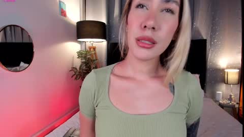 Snapshot of noahandlauren chatting on March 3, 2025, 4:03 am . . online show from March 3, 2025, 4:03 am