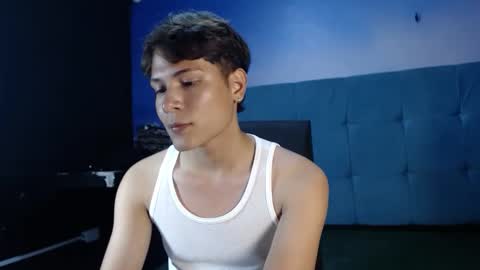 Snapshot of noahbakerr chatting on October 21, 2025, 7:58 pm noahbakerr online show from October 21, 2025, 7:58 pm
