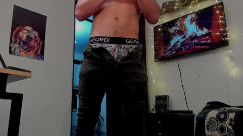 Snapshot of noahbrawn chatting on January 5, 2025, 12:10 pm LIAM- noah online show from January 5, 2025, 12:10 pm