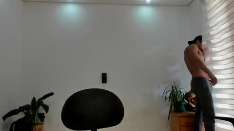 LIAM- noah online show from March 4, 2026, 1:17 pm