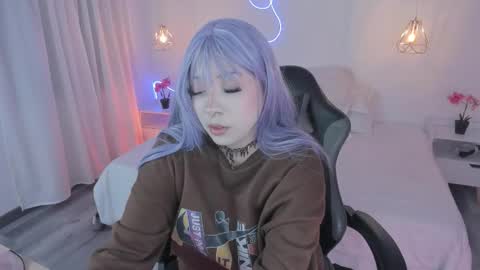 Snapshot of noahcryptic chatting on November 19, 2025, 6:35 am Noah online show from November 19, 2025, 6:35 am