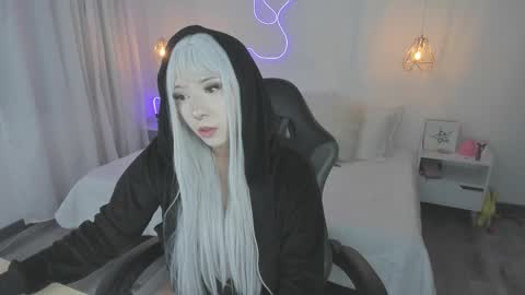 Snapshot of noahcryptic chatting on January 10, 2026, 6:04 am Noah online show from January 10, 2026, 6:04 am