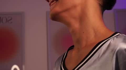 Noah     online show from February 19, 2025, 7:16 pm