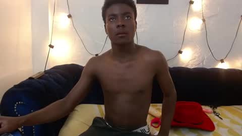 Snapshot of noahjhonson69 chatting on December 3, 2025, 9:35 pm noah online show from December 3, 2025, 9:35 pm