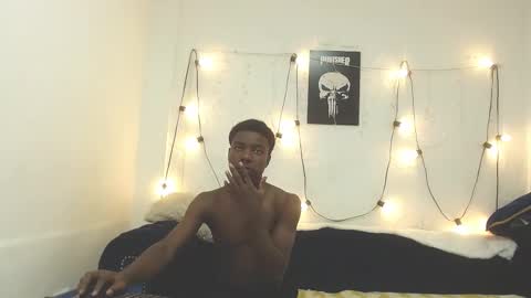 Snapshot of noahjhonson69 chatting on December 17, 2025, 7:20 pm noah online show from December 17, 2025, 7:20 pm