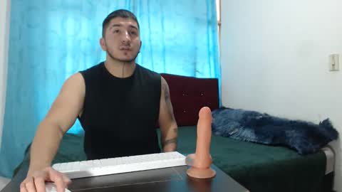 Snapshot of noahmurillo chatting on May 17, 2026, 9:33 pm noahmurillo online show from May 17, 2026, 9:33 pm