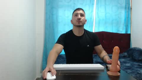 Snapshot of noahmurillo chatting on May 21, 2026, 6:04 pm noahmurillo online show from May 21, 2026, 6:04 pm