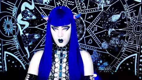 caroline online show from November 17, 2025, 12:38 am