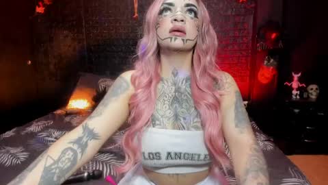 Snapshot of noctara_voss chatting on May 27, 2026, 9:01 pm Ann online show from May 27, 2026, 9:01 pm