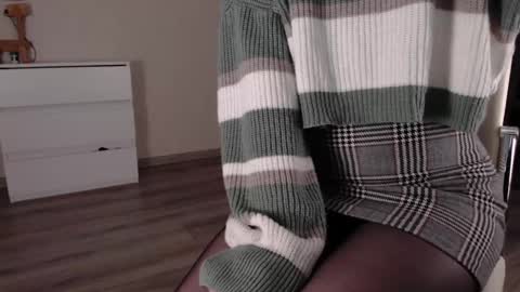 noelleneptune online show from February 16, 2025, 5:37 pm