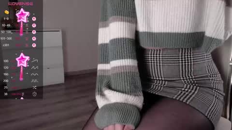 noelleneptune online show from September 13, 2025, 10:26 am