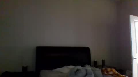 noelng3 online show from January 19, 2025, 7:36 am