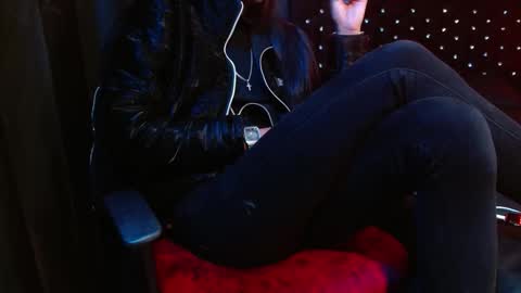 Noha Thomson online show from November 16, 2025, 1:55 am