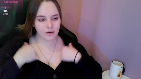 Snapshot of noir_ember_ chatting on April 15, 2026, 3:30 pm noir_ember_ online show from April 15, 2026, 3:30 pm