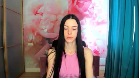 Snapshot of noirdiva chatting on April 14, 2026, 6:30 am NoirDiva online show from April 14, 2026, 6:30 am