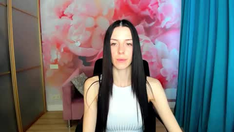 Snapshot of noirdiva chatting on April 21, 2026, 5:58 am NoirDiva online show from April 21, 2026, 5:58 am