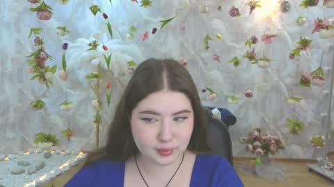 Snapshot of noirwhisper chatting on April 26, 2026, 8:17 pm noirwhisper online show from April 26, 2026, 8:17 pm