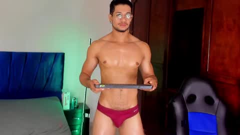 Im Nolan  online show from April 7, 2026, 8:31 pm