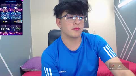 Snapshot of nolan_twink chatting on January 3, 2025, 5:53 pm Nolan online show from January 3, 2025, 5:53 pm