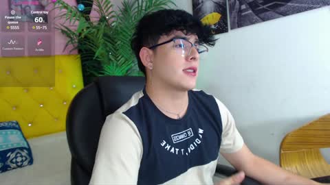 Snapshot of nolan_twink chatting on January 9, 2025, 5:54 pm Nolan online show from January 9, 2025, 5:54 pm