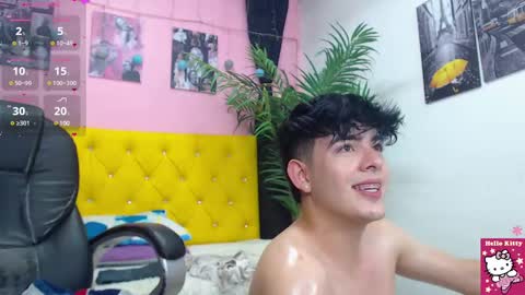 Snapshot of nolan_twink chatting on February 14, 2025, 9:32 pm Nolan online show from February 14, 2025, 9:32 pm