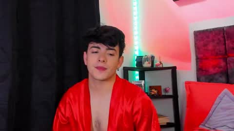 Snapshot of nolan_twink chatting on October 29, 2025, 5:58 pm Nolan online show from October 29, 2025, 5:58 pm