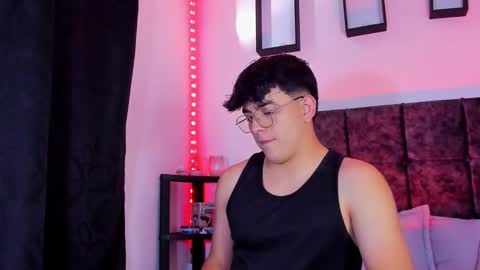 Snapshot of nolan_twink chatting on November 4, 2025, 8:52 pm Nolan online show from November 4, 2025, 8:52 pm