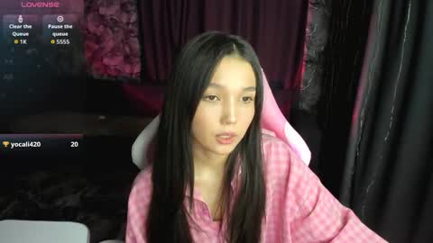 Snapshot of nomibean chatting on February 8, 2026, 7:17 pm nomi online show from February 8, 2026, 7:17 pm