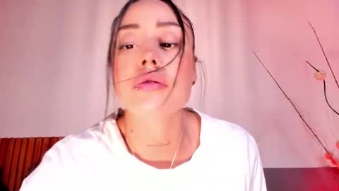 Snapshot of nora_dasilva chatting on March 10, 2026, 12:37 am Nora Da Silva online show from March 10, 2026, 12:37 am