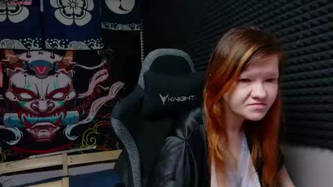 Snapshot of nora_lovvv chatting on December 20, 2025, 10:22 am Nora online show from December 20, 2025, 10:22 am