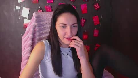 Snapshot of nora_n chatting on January 8, 2026, 9:17 pm Nora online show from January 8, 2026, 9:17 pm