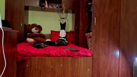 Snapshot of nora_red chatting on January 9, 2026, 8:43 pm QueenManifest online show from January 9, 2026, 8:43 pm