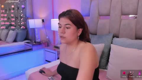 Snapshot of nora_zap chatting on January 6, 2026, 4:54 pm Nora online show from January 6, 2026, 4:54 pm