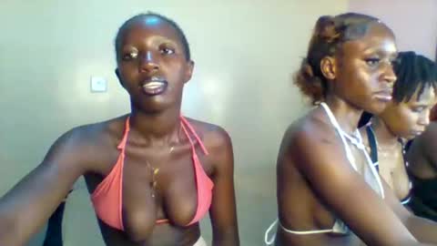 Norababy20 online show from April 22, 2026, 4:52 pm