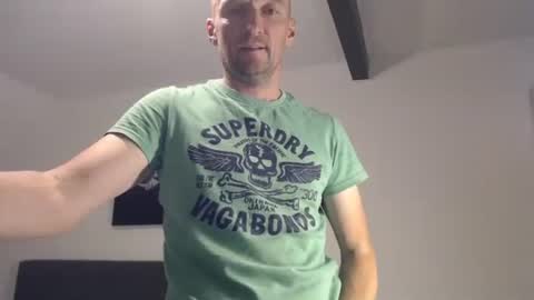 nordicrunner76 online show from July 5, 2026, 8:38 pm