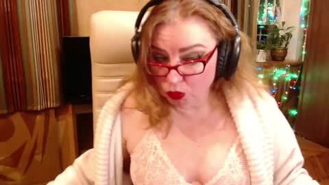 Snapshot of norma_gin chatting on January 18, 2026, 7:28 pm miss Tress online show from January 18, 2026, 7:28 pm