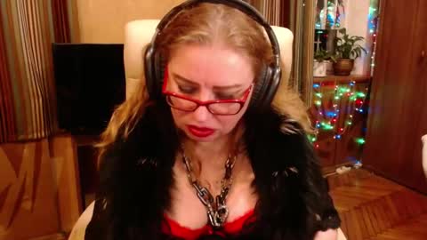 Snapshot of norma_gin chatting on March 9, 2026, 9:30 pm miss Tress online show from March 9, 2026, 9:30 pm