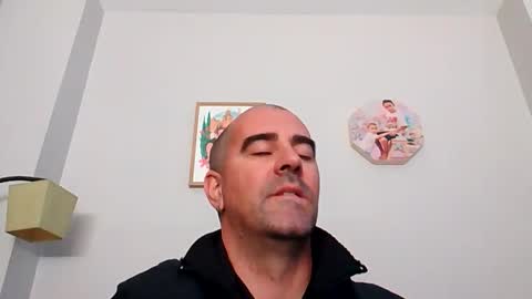 NORMALITO online show from November 25, 2025, 12:27 pm