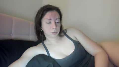 Emily snow online show from November 26, 2025, 2:12 am