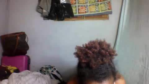 Snapshot of nosminah01 chatting on September 20, 2025, 1:17 am nosminah01 online show from September 20, 2025, 1:17 am