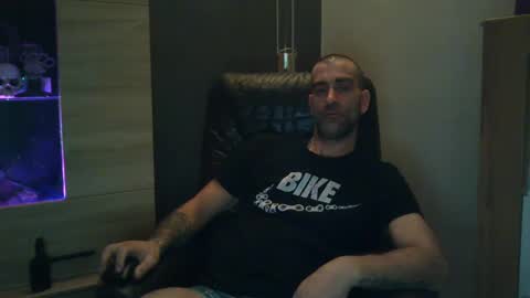 Snapshot of not4one chatting on February 3, 2025, 3:42 am not4one online show from February 3, 2025, 3:42 am