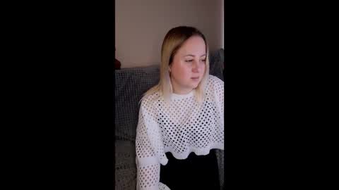 hi glad to chat online show from October 16, 2025, 6:47 am