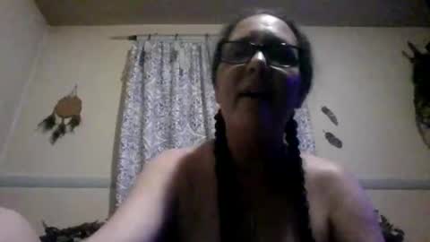 nothingbutthongs online show from November 26, 2025, 2:01 am