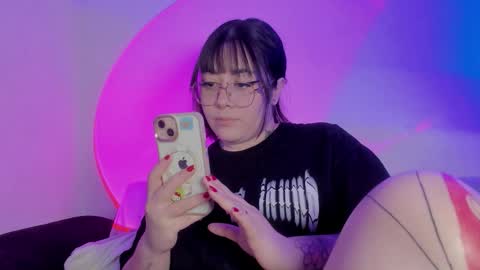 Snapshot of nova_gara chatting on February 3, 2026, 8:14 pm s online show from February 3, 2026, 8:14 pm