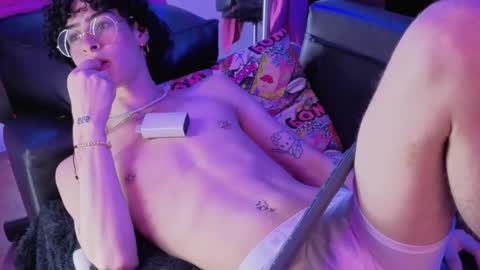 Nova Salvatore online show from February 3, 2026, 6:22 am